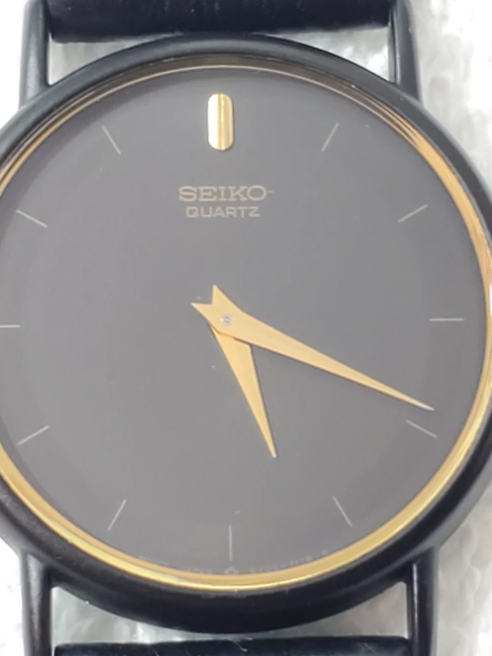 Vintage Seiko Women's Quartz Watch Black Dial Gold Tone Leather Band One Jewel